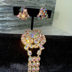 Bracelet and clip earrings